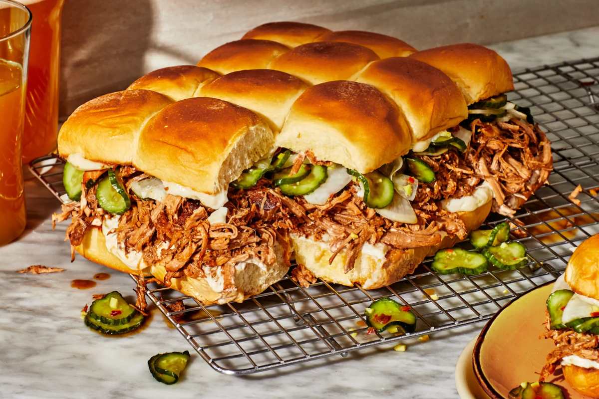 Pulled pork sandwiches are a great meal to deliver to friends